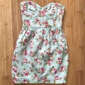 Gianni Bini strapless floral dress